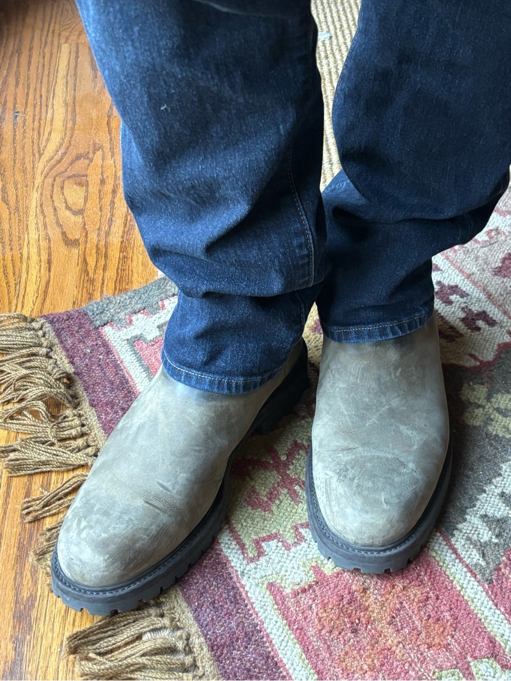 Men's Common Projects Chelsea waxed-suede boots with original packaging - Picture 2 of 8